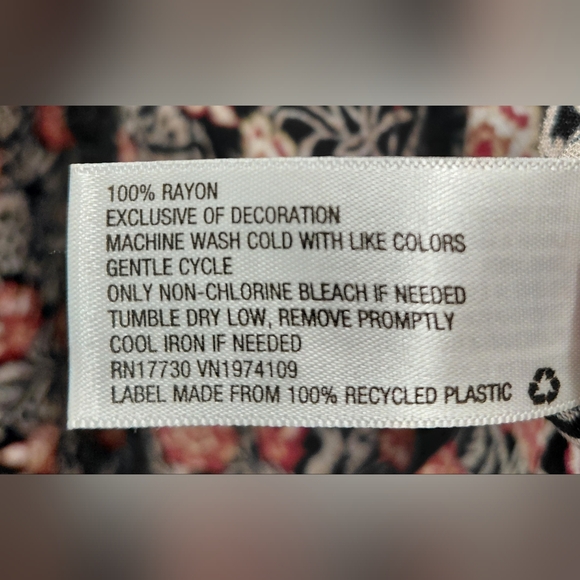 Knox Rose XXL Black and Pink Floral Dress, Witchy Goth, Boho, Cottage Prairie - Picture 3 of 4